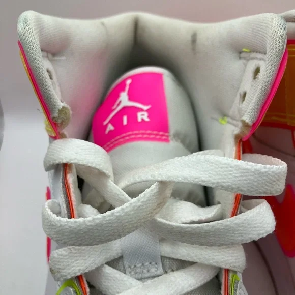 Nike Air Jordan 1 SE GS Edge Glow Shoes Neon 80s Sneakers Jordans IV XI - Picture 6 of 12